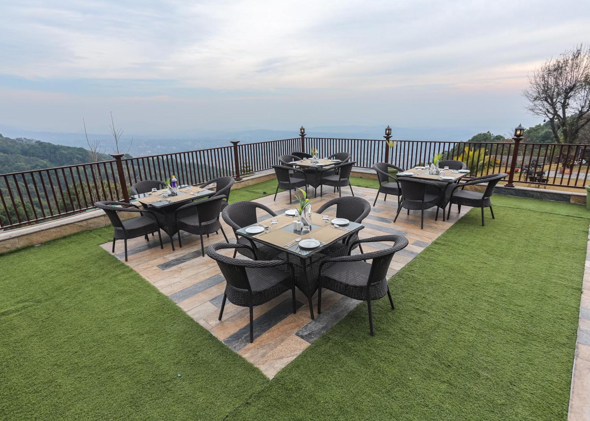 Regenta Resort Exotica Dharamshala On Hilltop Exteriör bild